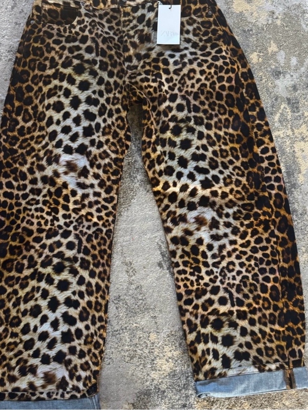 ZARA WOMAN MID-WAIST FLOCKED ANIMAL PRINT TROUSERS LEOPARD - Picture 2 of 6